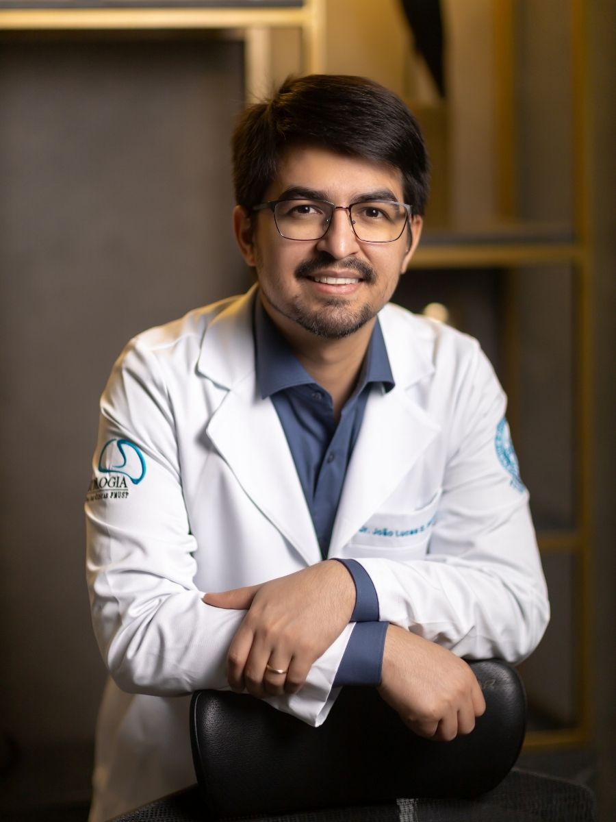 Dr. João Lucas em atendimento